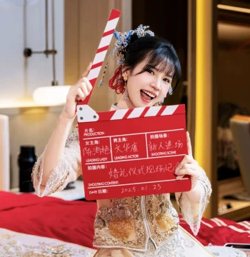 Wedding Photo Prop Movie Clapperboard, Creative Accessory for Marriage Certificate Pickup and Bride's Room Games