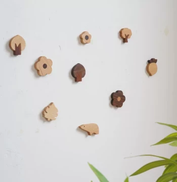 Nordic Solid Wood Decorative Wall Stickers - Creative Children's Room Ing-Style Cute Animal Forest Wall Art for Eye-Covering