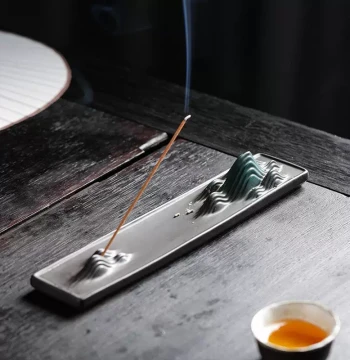 Tibetan Incense Ceramic Backflow Censer, Chinese Style Incense Holder for Home Indoor Use, Creative Reclining Incense Burner for Agarwood, Sandalwood, and Stick Incense