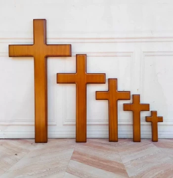 Ash Wood Color Solid Wood Wall-Mounted Cross Ornament, Available in Multiple Sizes and Colors