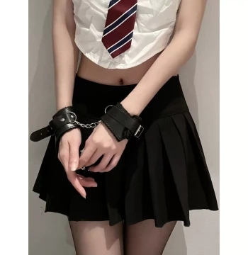 Prop Handcuffs, Plush PU Leather Handcuffs for Script Murder Mystery Games, Prop Bracelets, Weighted Couple's Thickened Ankle Cuffs for Men and Women