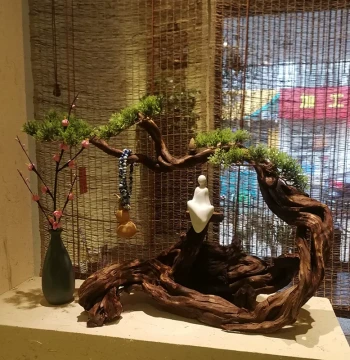 New Chinese Zen Style Welcoming Pine Root Art Sculpture - Weathered Wood Ornament for Showrooms, Clubs, Hotels, Entryways, and TV Cabinets