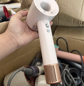 Defective unit, requires disassembly. Not suitable for buyers without technical skills. Colors shipped randomly; some units may lack buttons.