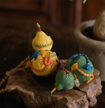 Dragon Boat Festival Gift: Five Poisons Embroidery DIY Gourd Sachet Material Kit for Bags, Phones, and Keychains