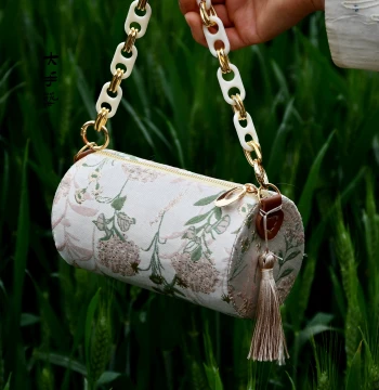 Cylindrical Phone Bag Intangible Cultural Heritage Original Song Brocade Handmade Clasp Frame Bag DIY Material Kit Handcraft Workshop Salon