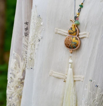 Gourd Pendant - Double-Sided Song Brocade Silk Pendant DIY Handcraft Material Kit Set for Team Building and Educational Workshops