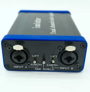 Isolator with common ground for anti-interference.