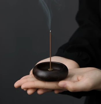 Ebony Multi-Hole Incense Burner, Sandalwood Aromatherapy Stove for Home Indoor Use, Rosewood Solid Wood Small Incense Holder and Stand