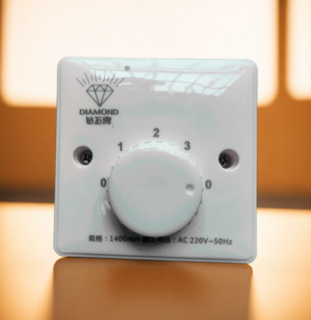 Premium Capacitor Fan Speed Controller Easy Installation Long Lifespan Fast 3-Speed Ceiling Fan Switch Universal Brightness Control