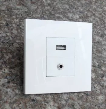 Solder-Free 3.5mm Headphone and USB Combo, 86-Type Three-Gang Wall Plate Panel, Multimedia Low-Voltage Panel