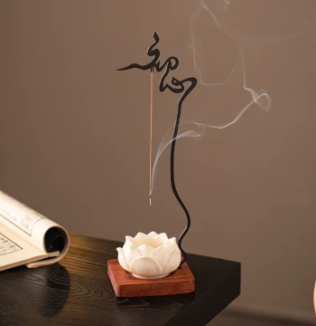 Zen Originality Hanging Incense Burner Ornament Creative Lotus Incense Holder Suspended Incense Lighting Device Home Aromatherapy Burner