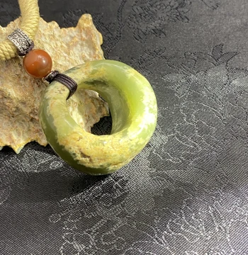 Hemo Jade Thumb Ring Pendant