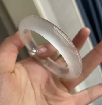 High-Ice White Bracelet Quartzite Jade Ice Species Glass Species White Moonlight Bracelet Water Foam Jade Transparent Round Bar Beauty Bracelet