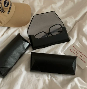 Minimalist Premium Leather-Feel Glasses Case, Large Capacity, Crush-Resistant Storage for Glasses and Sunglasses, Black, Unisex