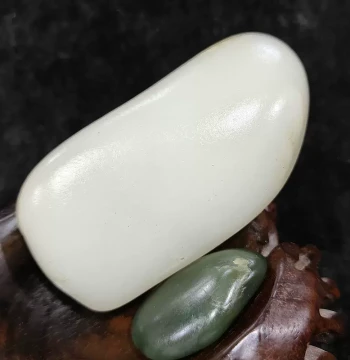 242g Hetian Jade Mutton White Jade Seed Stone Raw Material Natural Fine-Texture Collectible Investment Grade Play Piece