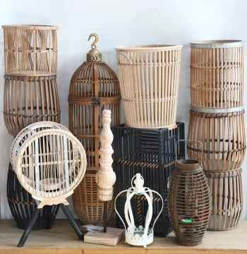 Unique Collection -- American Country Style Retro Craft Hand-Woven Rattan Bamboo Wall Hanging Lantern Candle Holder Wind Lamp Shade