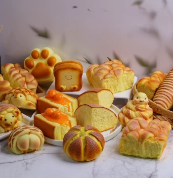 Slow-Rebound Simulation Cake Photo Prop Egg Croissant Hand-Torn Bread Caterpillar Home Decor Stress Relief