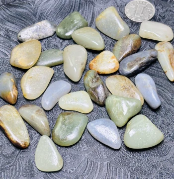 Xinjiang Hetian Jade Seed Material Rough Stone, Genuine Leather & Genuine Oil, Good Oiliness, Natural Hetian Jade Raw Stone, Shipped Directly from Xinjiang