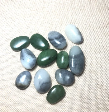 Xinjiang Hetian Jade Jasper Blue-and-White Raw Stone Carved Pendant Small Ornament Natural Authentic Jade Supports Nationwide Re-inspection