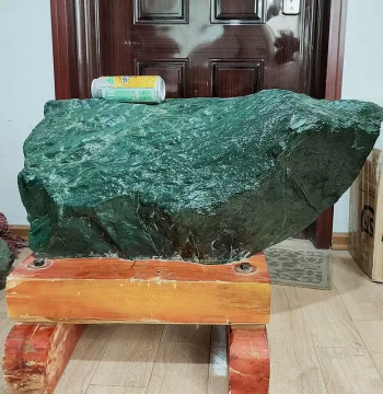 300 Jin Heavy Hetian Jade Jasper Mountain Flow Raw Stone Authentic Xinjiang Jasper Large Piece High Density Investment Collectible
