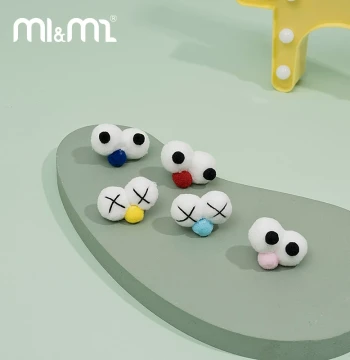m1m2 Spanish Children's Shoe Brand Accessories Big Eye Cute Shoe Buckle Soft Bouncy Pom-Pom Clip