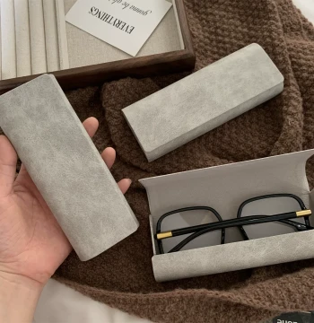 Japanese-Style Simple Premium Gray Glasses Case: Hard Shell, Crush-Resistant, Drop-Proof Storage for Students, Sunglasses, and Shades; Portable