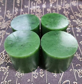3-Core Hetian Jasper Bracelet Cores: Xinjiang Sun-Green Jasper Rough Stone. Fine Texture, Intact High-Quality Material Suitable for Carving