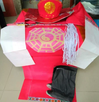 Chaoshan Worship Supplies: Handmade Buddha Robes, Patriarch Robes, Taoist Robes, Bagua Robes, and Paper Robe Set for Patriarchs