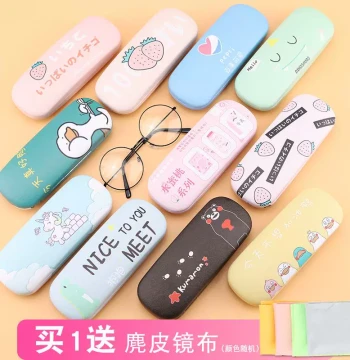 Kids' Glasses Case for Girls, Korean Fresh Style Student Cute Cartoon Portable Foldable Anti-Pressure Eyewear Box