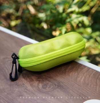 Hard Shell Glasses Case with Zipper and Hook - Crush-Resistant Storage for Sunglasses and Prescription Eyewear, Ideal for Outdoor Sports and Cycling