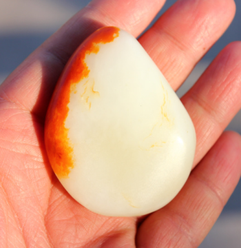 Xinjiang Hetian White Jade Raw Stone Material Hand Piece Hand Play Piece with Certificate