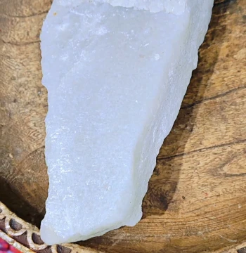 Hetian Jade Mountain Material, Weight 2542g, Fine Texture, High Whiteness, Good Oiliness, Smooth Surface