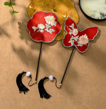 Chinese Style Round Fan Ancient Hanfu Long-Handle Palace Fan Embroidered Round Fan Butterfly Fan Cheongsam Semi-Transparent Embroidered Fan