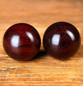 Small Leaf Red Sandalwood Health Balls - Solid Exercise and Massage Balls for Seniors and Rehabilitation
