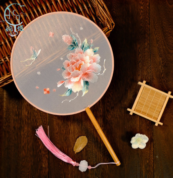 Chinese Style Su Embroidery Double-Sided Round Fan, New Pink Fairy Design, Ancient Style Embroidered Craft Fan for Dance
