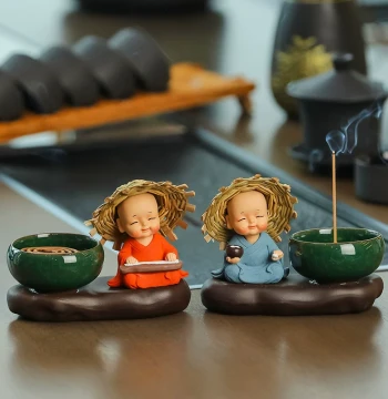 New Zen Little Monk Tea Pet Incense Burner Creative Stick Incense Holder Ornament for Home Living Room Tea Tray Agarwood Sandalwood Incense Burner