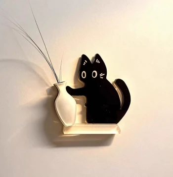 Little Cat Pushing Bottle Magnetic Cat Whisker Refrigerator Magnet Storage Cat Fur Whisker Collector Ornament Can Hold Flowers