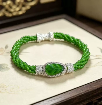 [Exclusive for Sister Xuan] Leaf-Shaped Millet Bead Bracelet
