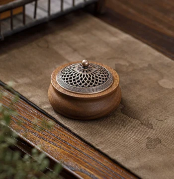 Walnut Wood Incense Burner with Tea Ceremony Tray, Solid Wood Traditional Chinese Style Indoor Agarwood Sandalwood Censer, Creative Home Decor Ornament