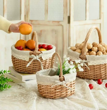 Willow-Woven Mini Bamboo Basket, Small Storage Basket, Woven Basket for Children's Picking and Picnics, Premium Rattan Basket with Handle