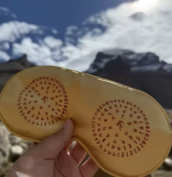 Golden Sanskrit Net All Eyes Dharani Secret Great Wheel Simulation Silk Ice Compress Light-Blocking Eye Mask Net Eye Pulse