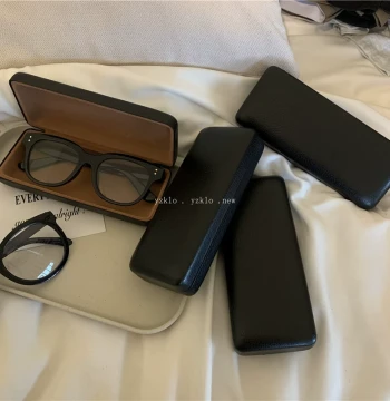 Pure Black Premium Glasses Case, Lychee Texture Matte Finish, Unisex Sun Glasses Storage, Retro Leather Organizer