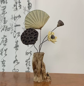 Chinese Retro Zen Solid Wood Dried Flower Vase Ornament for Living Room, Tea Room, and Tea Table Floral Arrangement