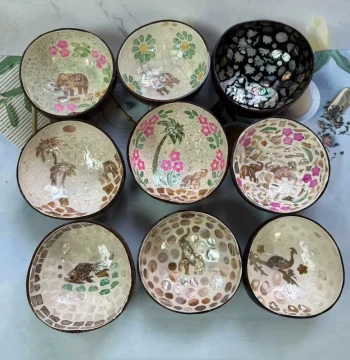 Coconut Shell Decorative Bowl Coconut Shell Products Inlaid with Shells Colorful Thai Craft Southeast Asian Handmade Items