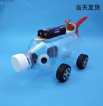 DIY Amphibious Vehicle, Wind-Powered Small Boat, Technology Small Production Materials, Small Invention Handmade Tech Waste Utilization