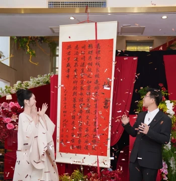 Extra Large Engagement Certificate Faux Handwritten Wedding Decoration Scroll Hanging Painting Premium Blank Handscroll for Engagement Banquet Wedding Supplies