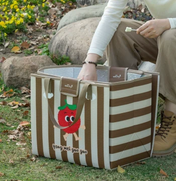 Picnic Basket with Handle, Foldable Outdoor Camping Portable Picnic Mat Storage Bag, 2-in-1 Thickened Waterproof and Moisture-Proof Mat