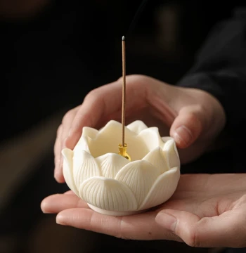 Ivory Nut Lotus Incense Holder Creative Small Incense Burner Home Indoor Incense Accessory Stick Incense Stand Tea Table Sandalwood Aromatherapy Burner