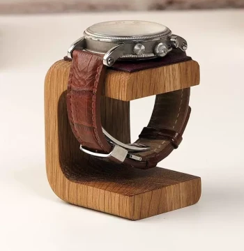 New Arrival Watch Stand: Handcrafted Solid Wood Display Rack for Men's and Women's Watches with Genuine Leather
