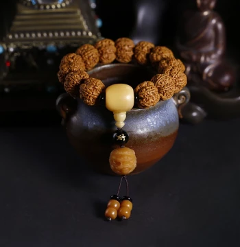 Six-Petal Large Vajra Bodhi Bracelet for Men - Nepalese Full-Flesh Original Seeds with Zodiac Pixiu Handheld Prayer Beads